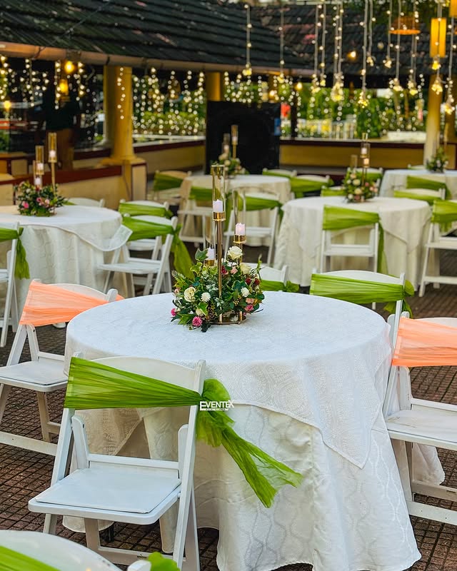 Curated Dining & Entertainment